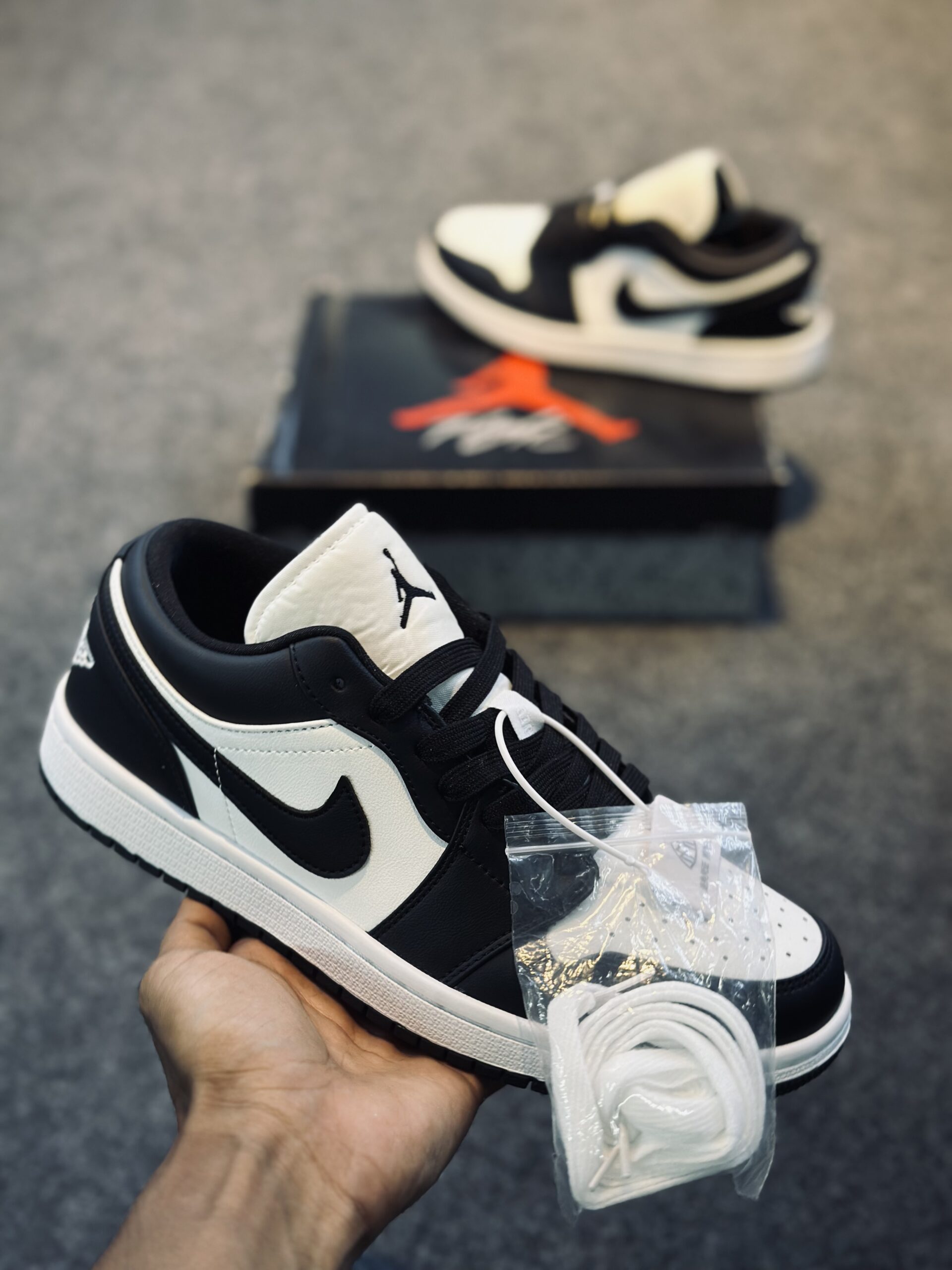 IMG_2150 Jordan-1 Low Panda (Oem) - Image 1